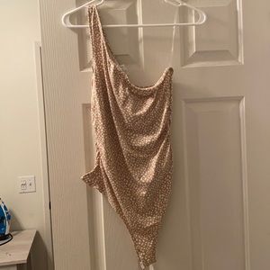 One shoulder Leopard bodysuit with synch sides